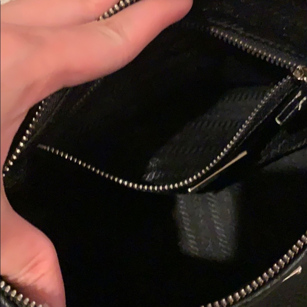 SOLD AUTHENTIC Prada vitello daino nero - Picture 6 of 7